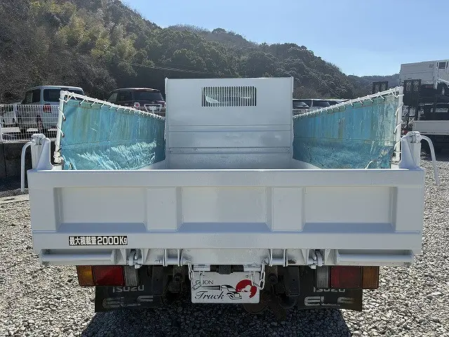 いすゞ エルフ PB-NKR81AD(2WD)の写真14