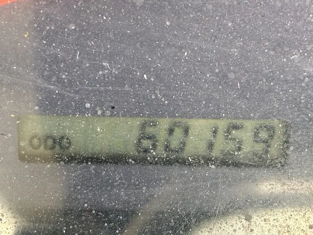 いすゞ エルフ PB-NKR81AD(2WD)の写真35