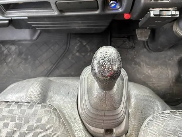 マツダ タイタン PB-LKR81A(2WD)の写真47