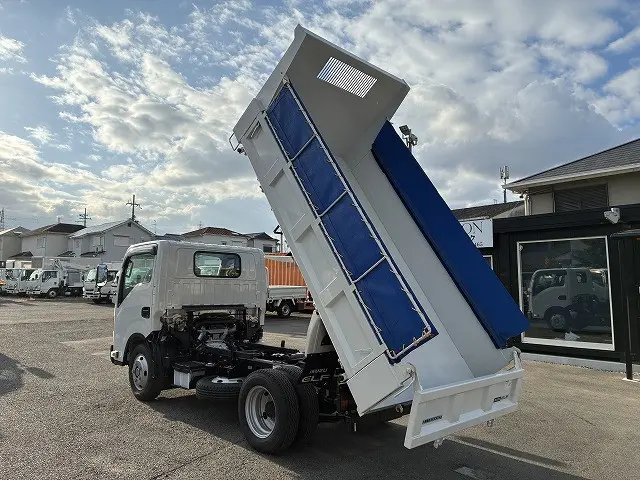 いすゞ エルフ 2RG-NKR88AT(2WD)の写真6