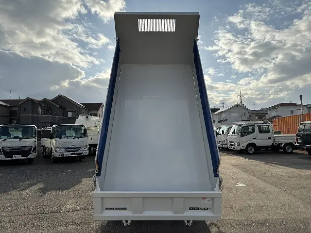 いすゞ エルフ 2RG-NKR88AT(2WD)の写真7