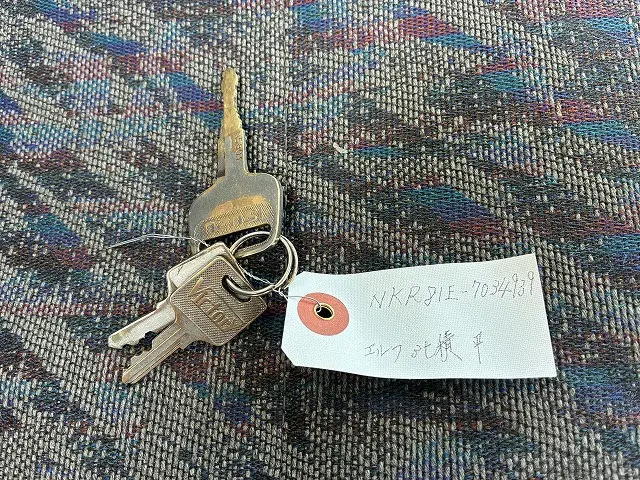 いすゞ エルフ KR-NKR81E(2WD)の写真47