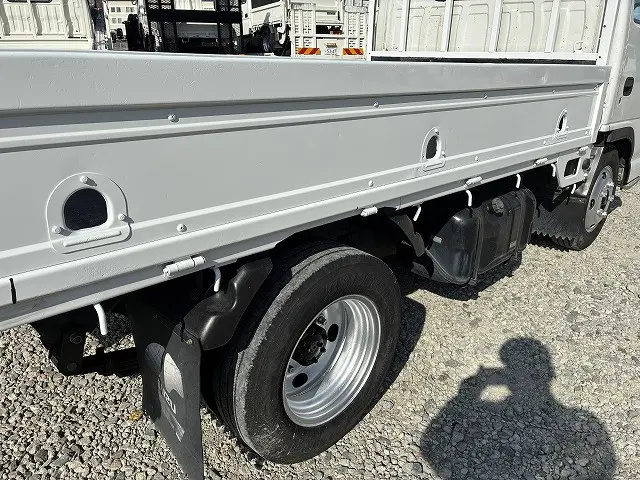 いすゞ エルフ KR-NKR81E(2WD)の写真49
