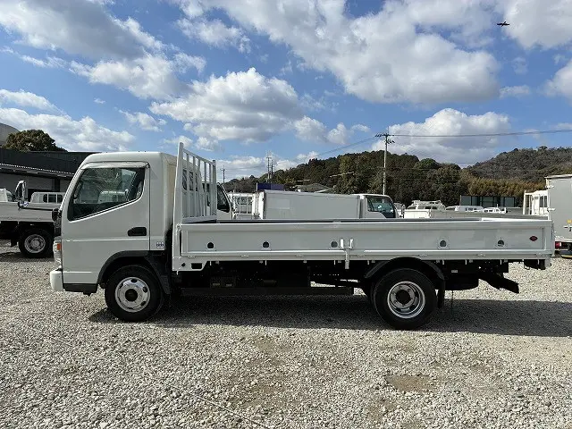 三菱 キャンター KK-FE83EEY(2WD)の写真4