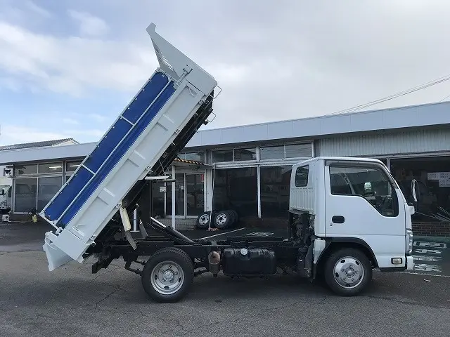 いすゞ エルフ TKG-NJR85AD(2WD)の写真8