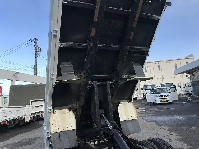 いすゞ エルフ TKG-NJR85AD(2WD)の写真31