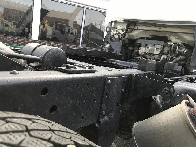 いすゞ エルフ TKG-NJR85AD(2WD)の写真36