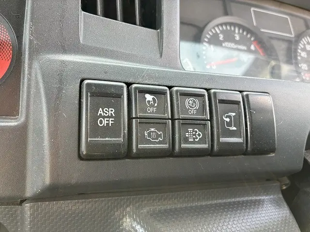 いすゞ エルフ TRG-NKR85A(2WD)の写真34