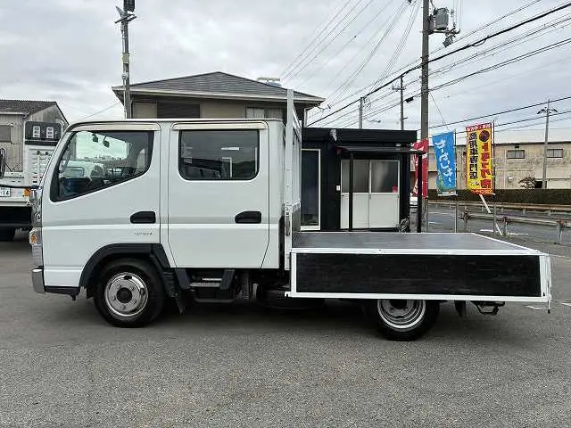 三菱 キャンター 2RG-FBA20(2WD)の写真11