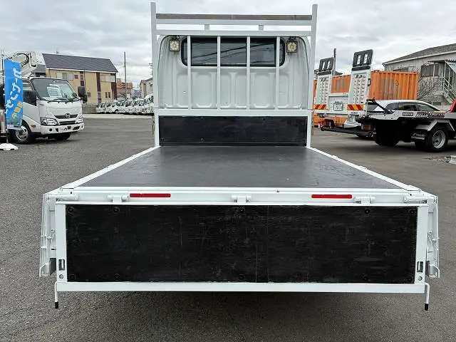 三菱 キャンター 2RG-FBA20(2WD)の写真14