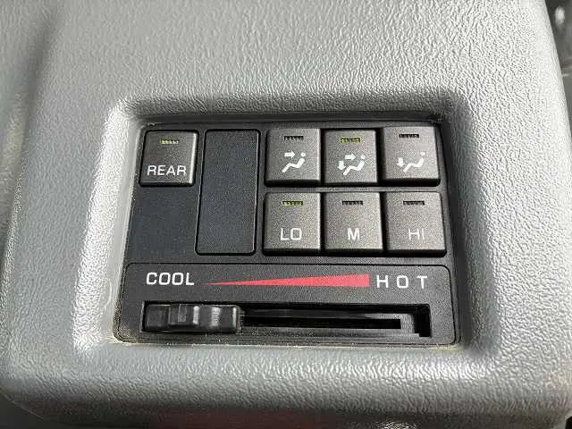 三菱 キャンター 2RG-FBA20(2WD)の写真36