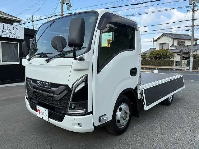 いすゞ エルフ 2TG-NJR88AF(2WD)の写真9