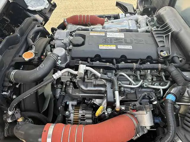 いすゞ エルフ 2TG-NJR88AF(2WD)の写真21