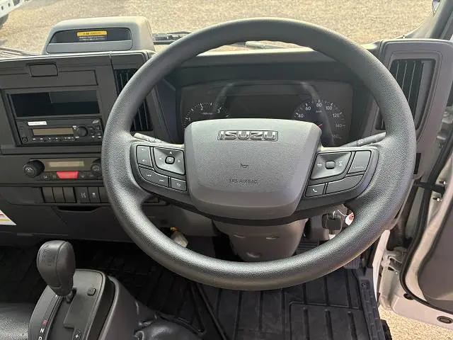 いすゞ エルフ 2TG-NJR88AF(2WD)の写真37