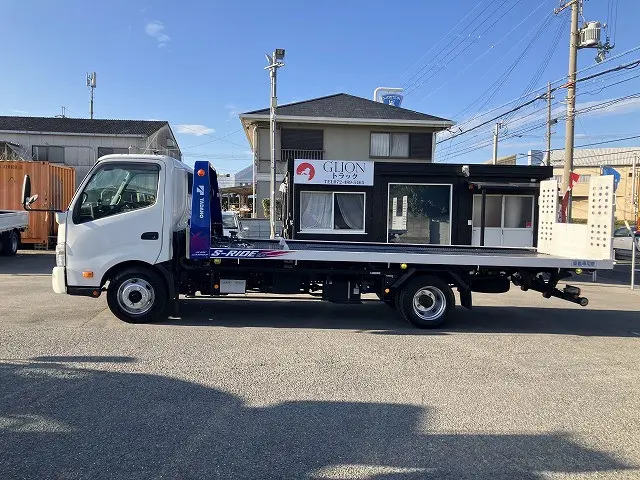 日野 デュトロ 2RG-XZU722M(2WD)の写真4