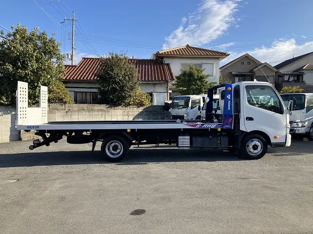 日野 デュトロ 2RG-XZU722M(2WD)の写真5