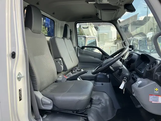 日野 デュトロ 2RG-XZU722M(2WD)の写真43