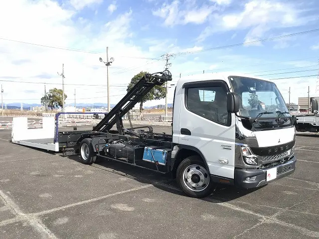 三菱 キャンター 2PG-FEB80(2WD)の写真3