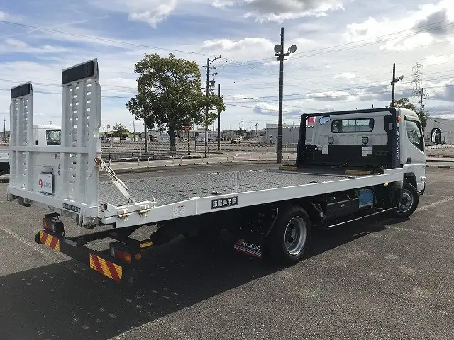 三菱 キャンター 2PG-FEB80(2WD)の写真15