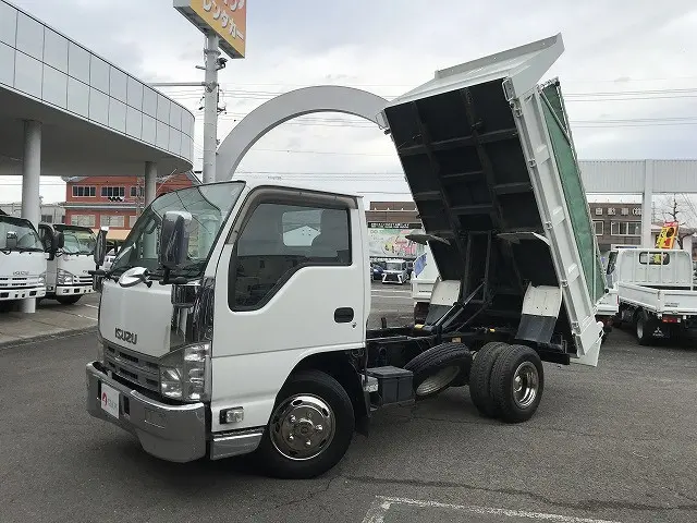 いすゞ エルフ SKG-NJR85AD(2WD)の写真1