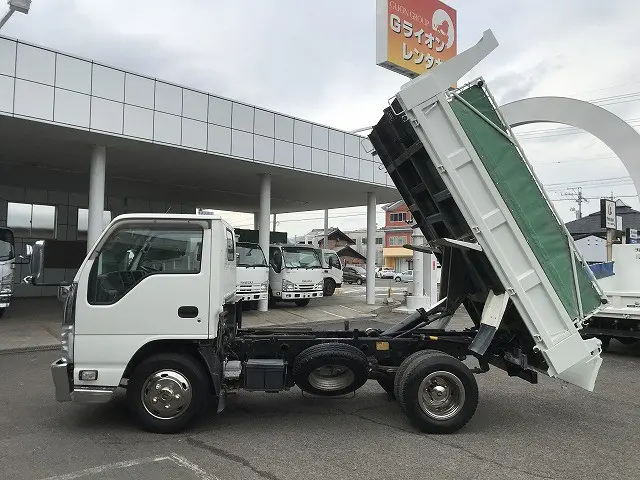 いすゞ エルフ SKG-NJR85AD(2WD)の写真7