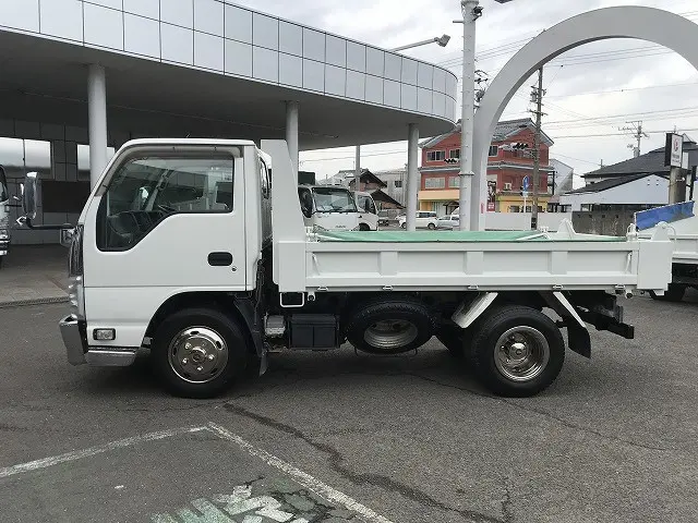 いすゞ エルフ SKG-NJR85AD(2WD)の写真15