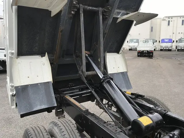 いすゞ エルフ SKG-NJR85AD(2WD)の写真41