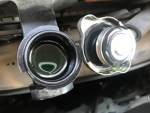 いすゞ エルフ BKG-NHR85A(2WD)の写真17