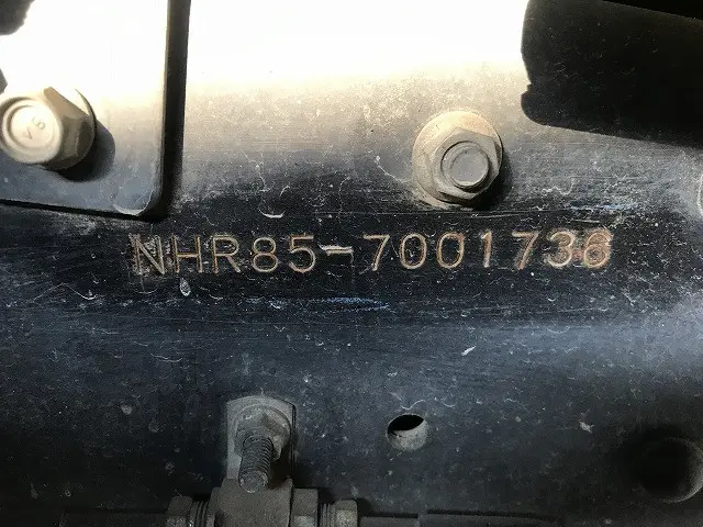 いすゞ エルフ BKG-NHR85A(2WD)の写真21