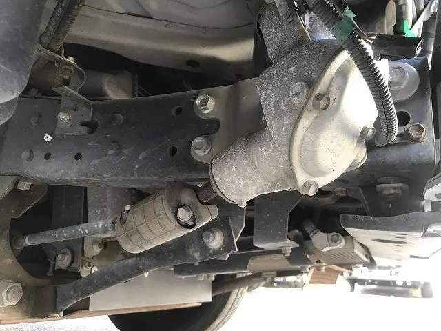 いすゞ エルフ BKG-NHR85A(2WD)の写真22