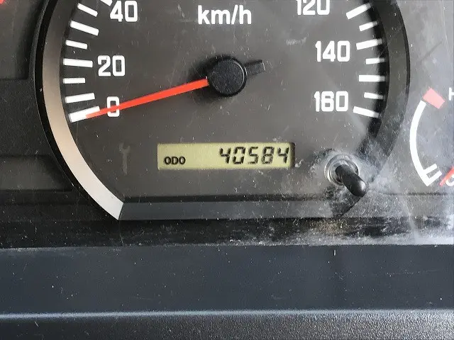 いすゞ エルフ BKG-NHR85A(2WD)の写真30