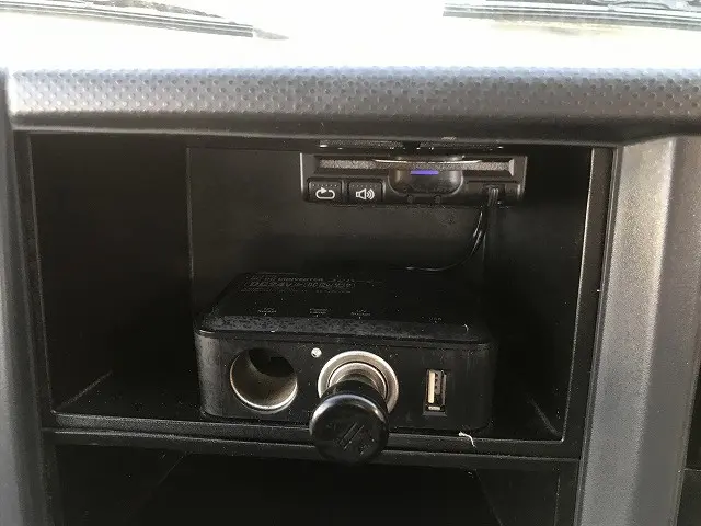 いすゞ エルフ BKG-NHR85A(2WD)の写真31