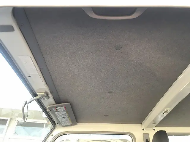 いすゞ エルフ BKG-NHR85A(2WD)の写真34