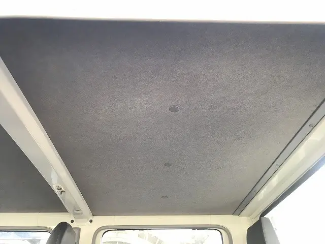 いすゞ エルフ BKG-NHR85A(2WD)の写真37