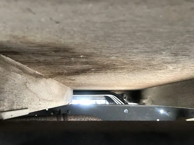 いすゞ エルフ BKG-NHR85A(2WD)の写真41