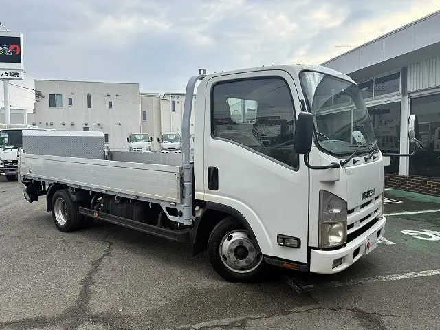 いすゞ エルフ BKG-NLR85AR(2WD)の写真3