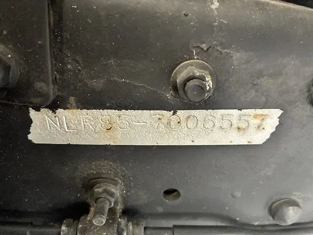 いすゞ エルフ BKG-NLR85AR(2WD)の写真17