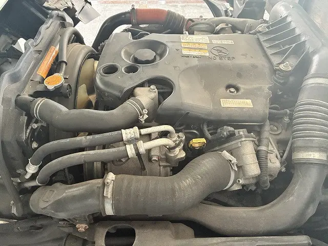 いすゞ エルフ BKG-NLR85AR(2WD)の写真19