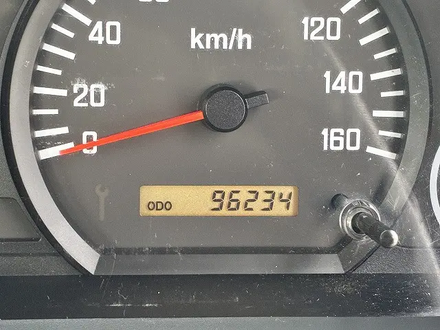 いすゞ エルフ BKG-NLR85AR(2WD)の写真47