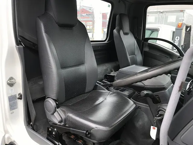 いすゞ フォワード TKG-FRR90S1(2WD)の写真37