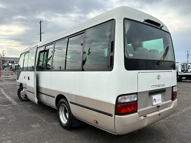 トヨタ コースター PDG-XZB50(2WD)の写真11