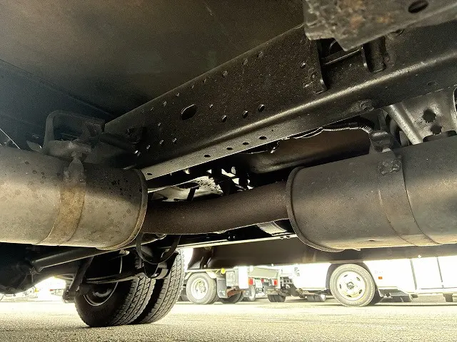 トヨタ コースター PDG-XZB50(2WD)の写真15