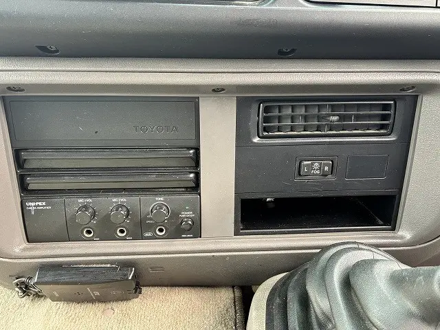 トヨタ コースター PDG-XZB50(2WD)の写真28