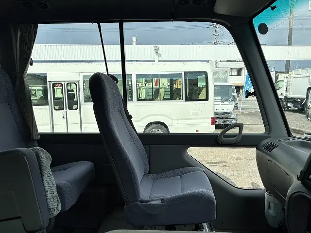 トヨタ コースター PDG-XZB50(2WD)の写真39