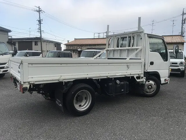 いすゞ エルフ TRG-NKR85A(2WD)の写真6
