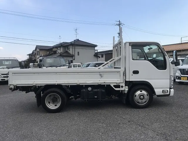 いすゞ エルフ TRG-NKR85A(2WD)の写真8