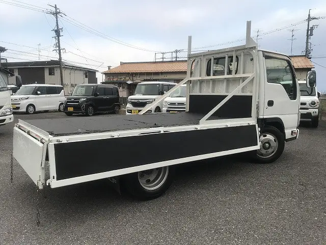 いすゞ エルフ TRG-NKR85A(2WD)の写真13