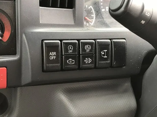 いすゞ エルフ TRG-NKR85A(2WD)の写真28