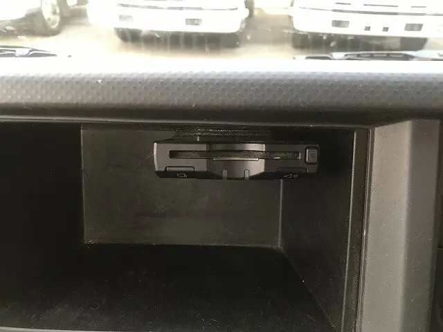 いすゞ エルフ TRG-NKR85A(2WD)の写真29