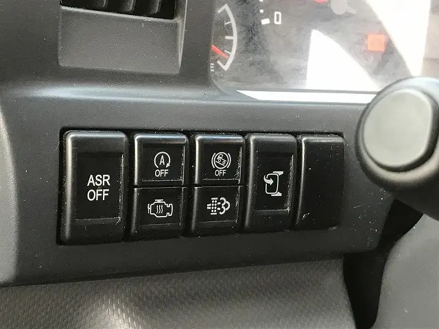 いすゞ エルフ TRG-NKR85A(2WD)の写真30